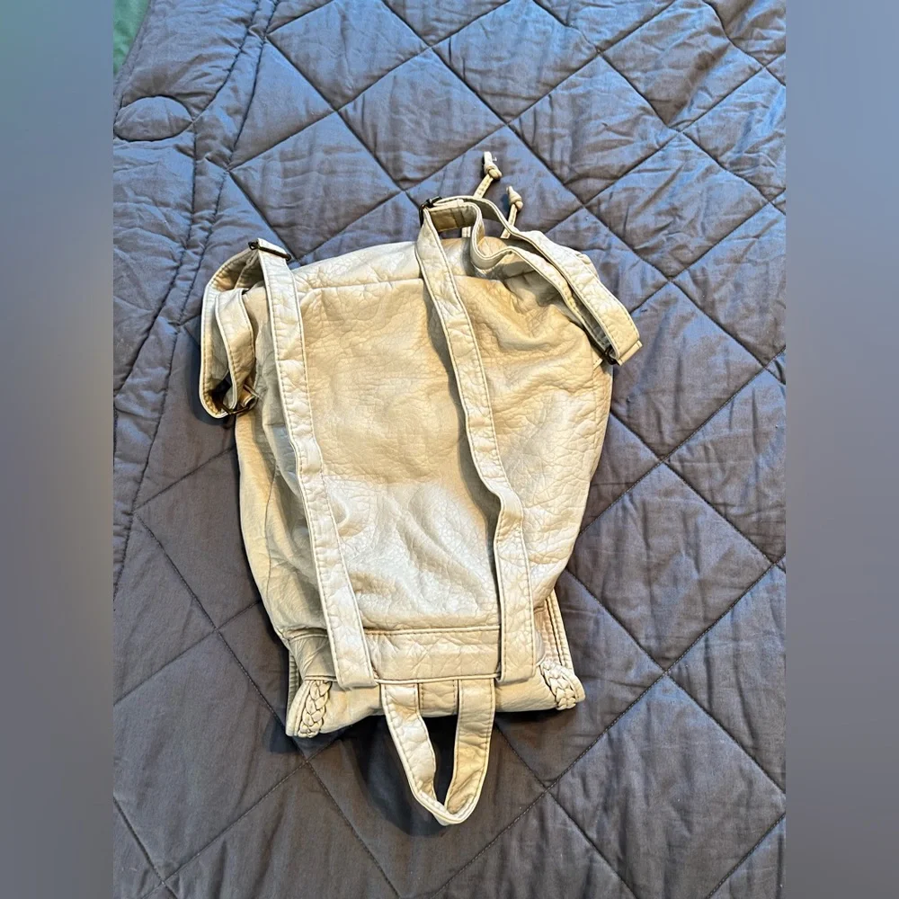 Backpack - Picture 2 of 2